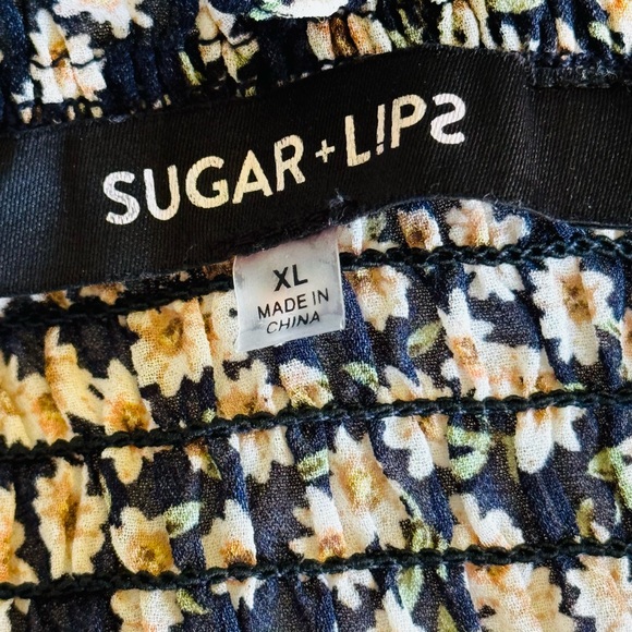 Sugar + Lips Floral Elastic Ruffle Hem Dress - Picture 10 of 10